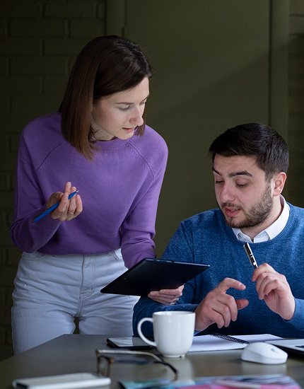 How to Choose the Right Tax Consultant for Your Business 1 blog 2